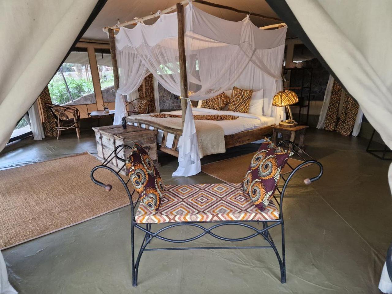 Usa River Dolly Farm & River Camp, Luxury Tents מראה חיצוני תמונה