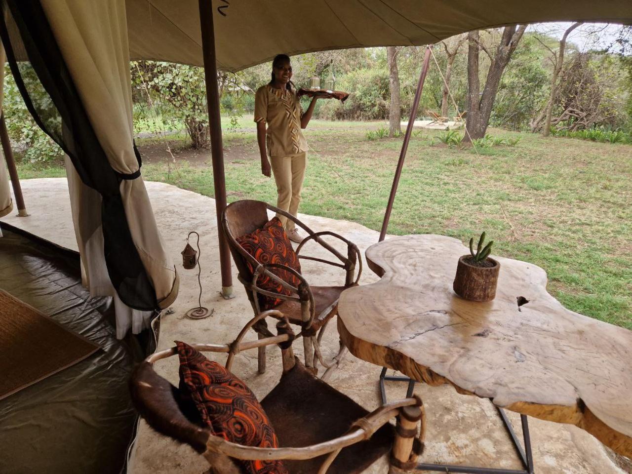 Usa River Dolly Farm & River Camp, Luxury Tents מראה חיצוני תמונה