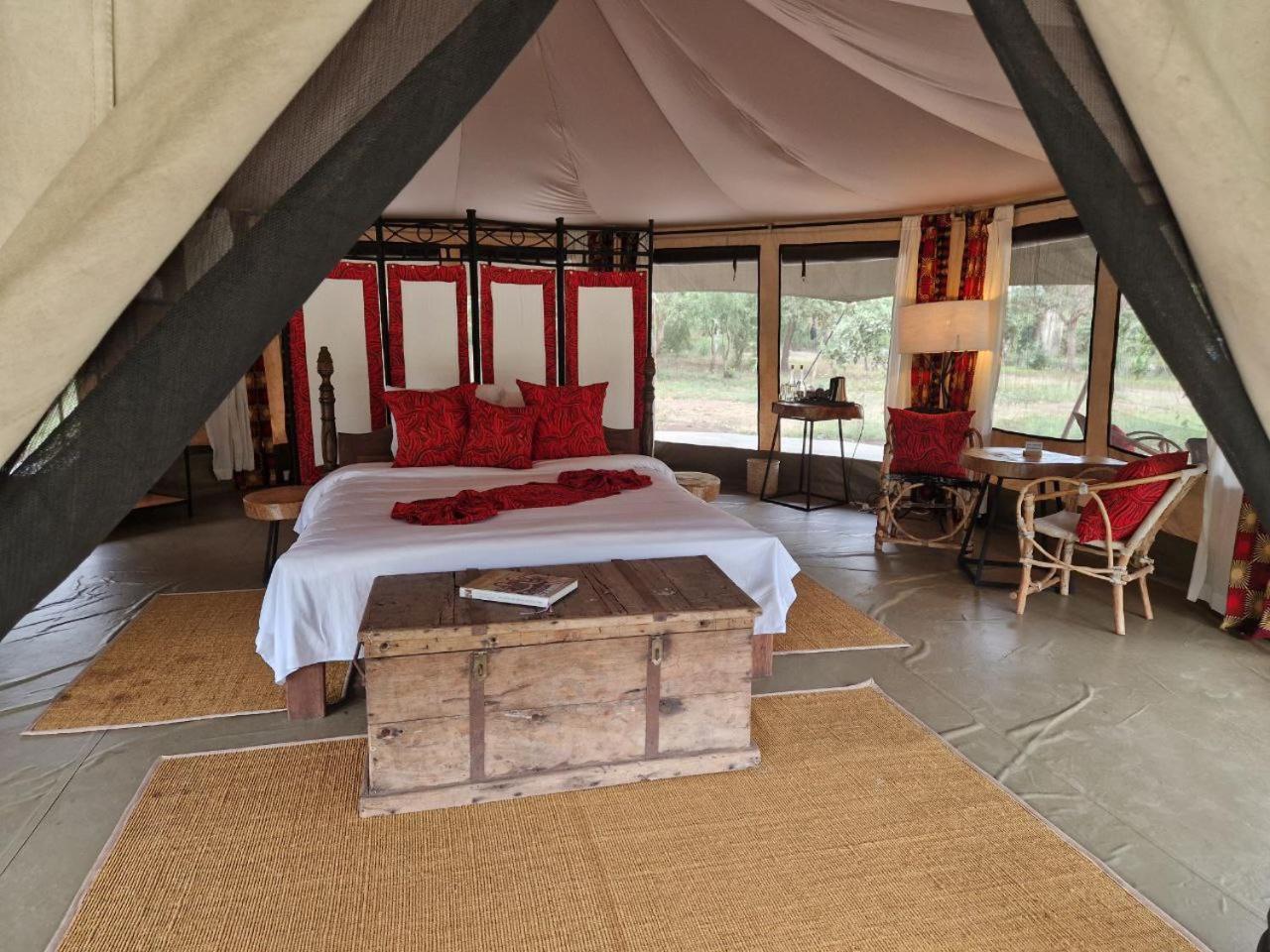 Usa River Dolly Farm & River Camp, Luxury Tents מראה חיצוני תמונה